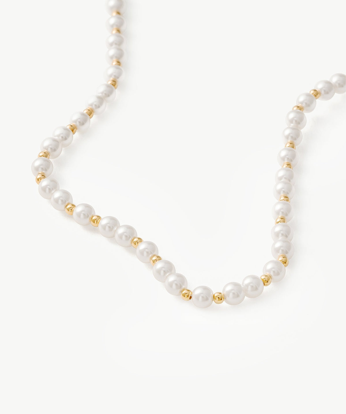 Classic Pearl Alternating Beaded Necklace