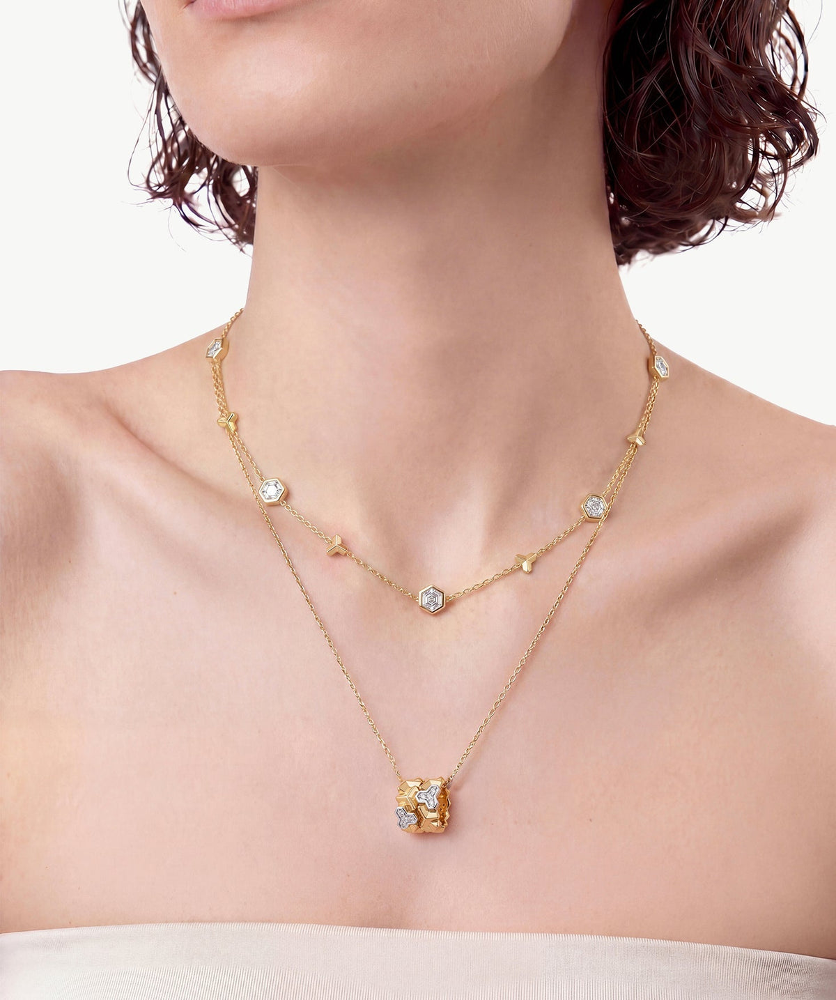 Lynka Chain-Link Roller Pendant Necklace