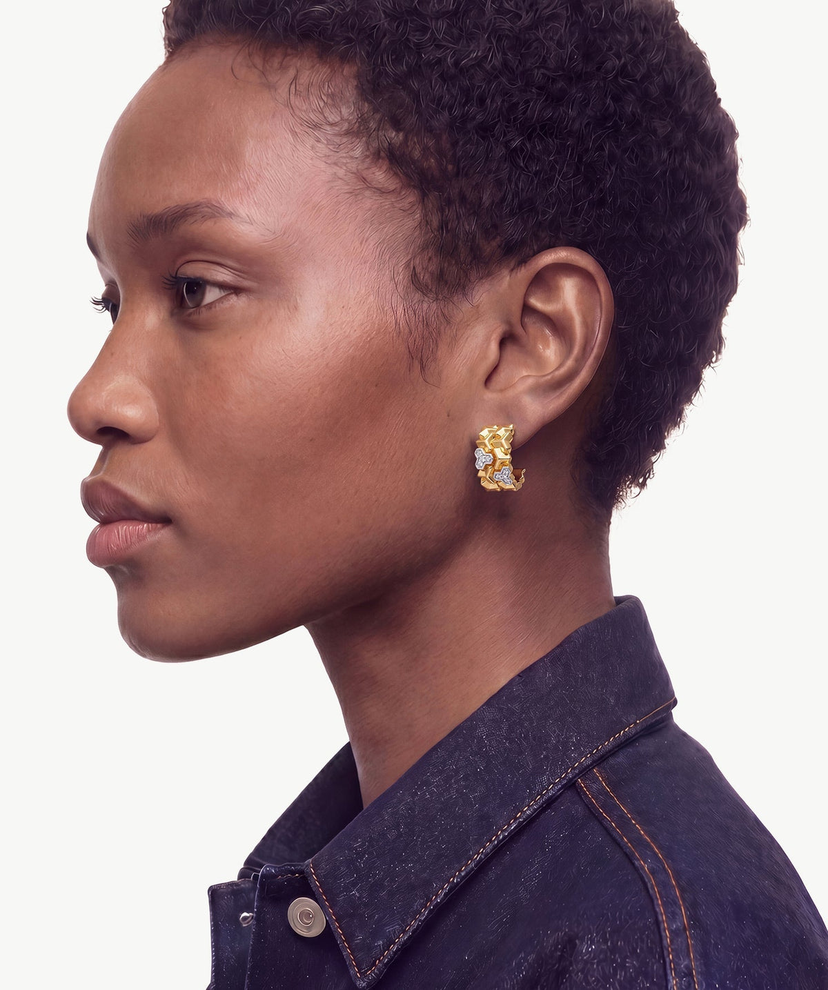 Lynka Chain-Link Mini Hoop Earrings