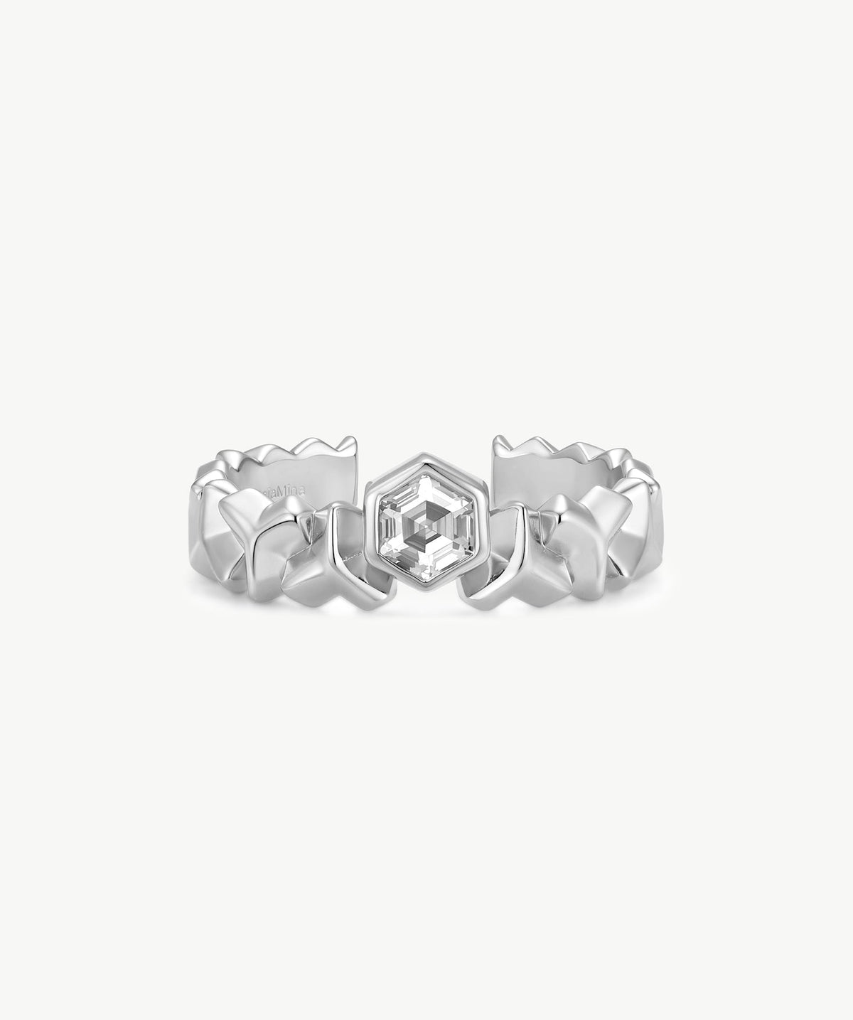 Lynka Chain-Link Solitaire Ring