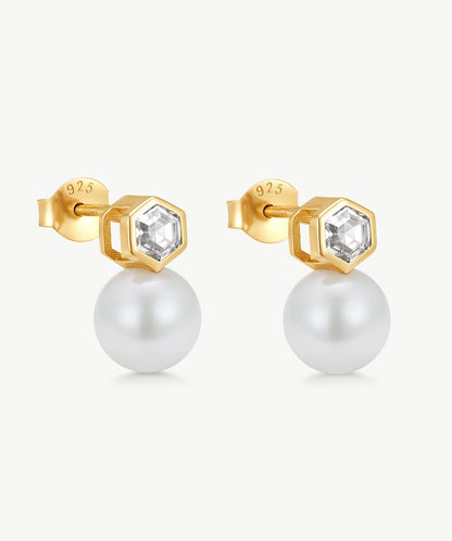 Lynka Hexagon Pearl Stud Earrings