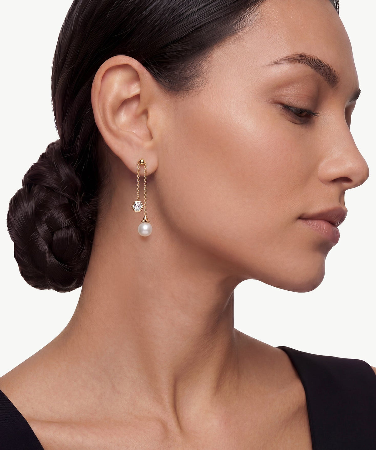 Lynka Pearl Earrings