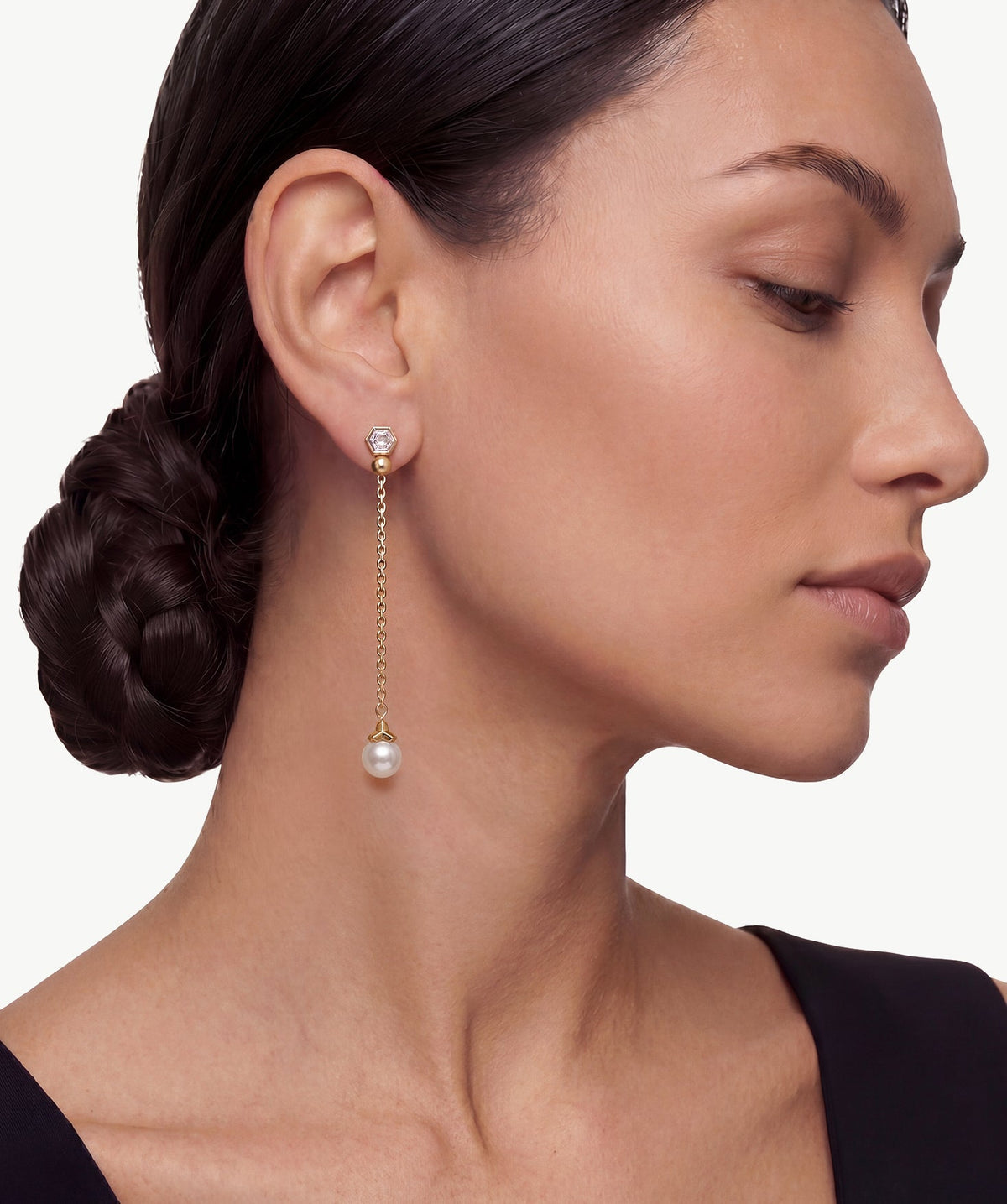 Lynka Pearl Earrings