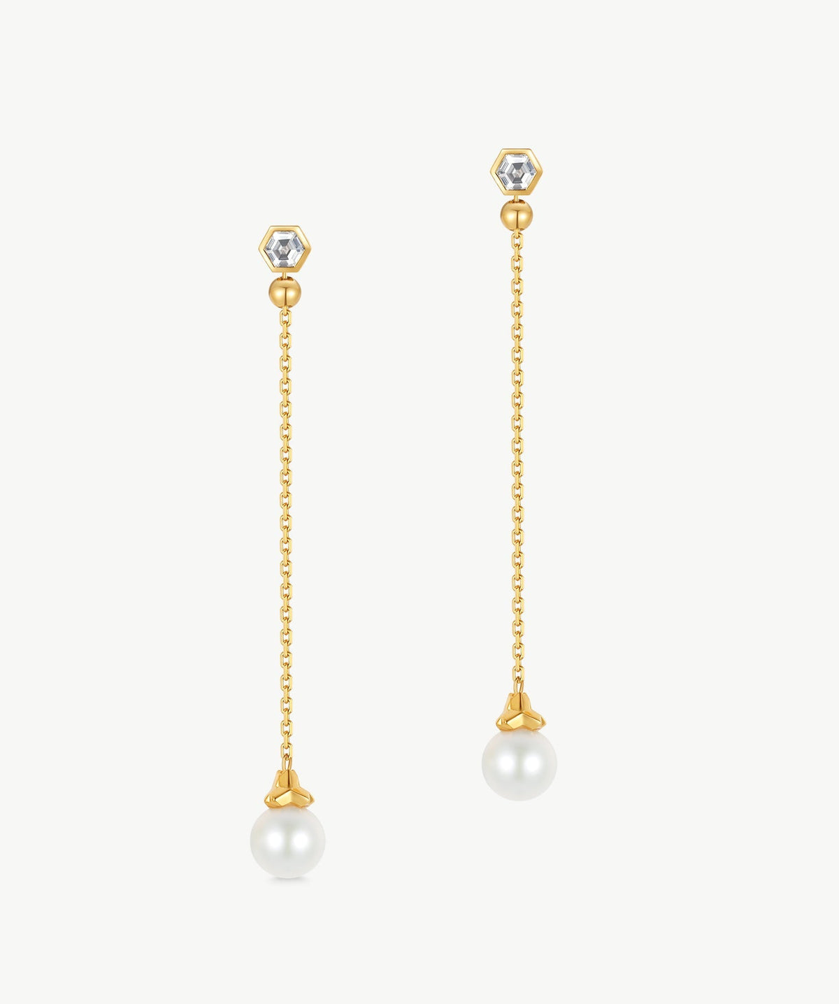 Lynka Pearl Earrings