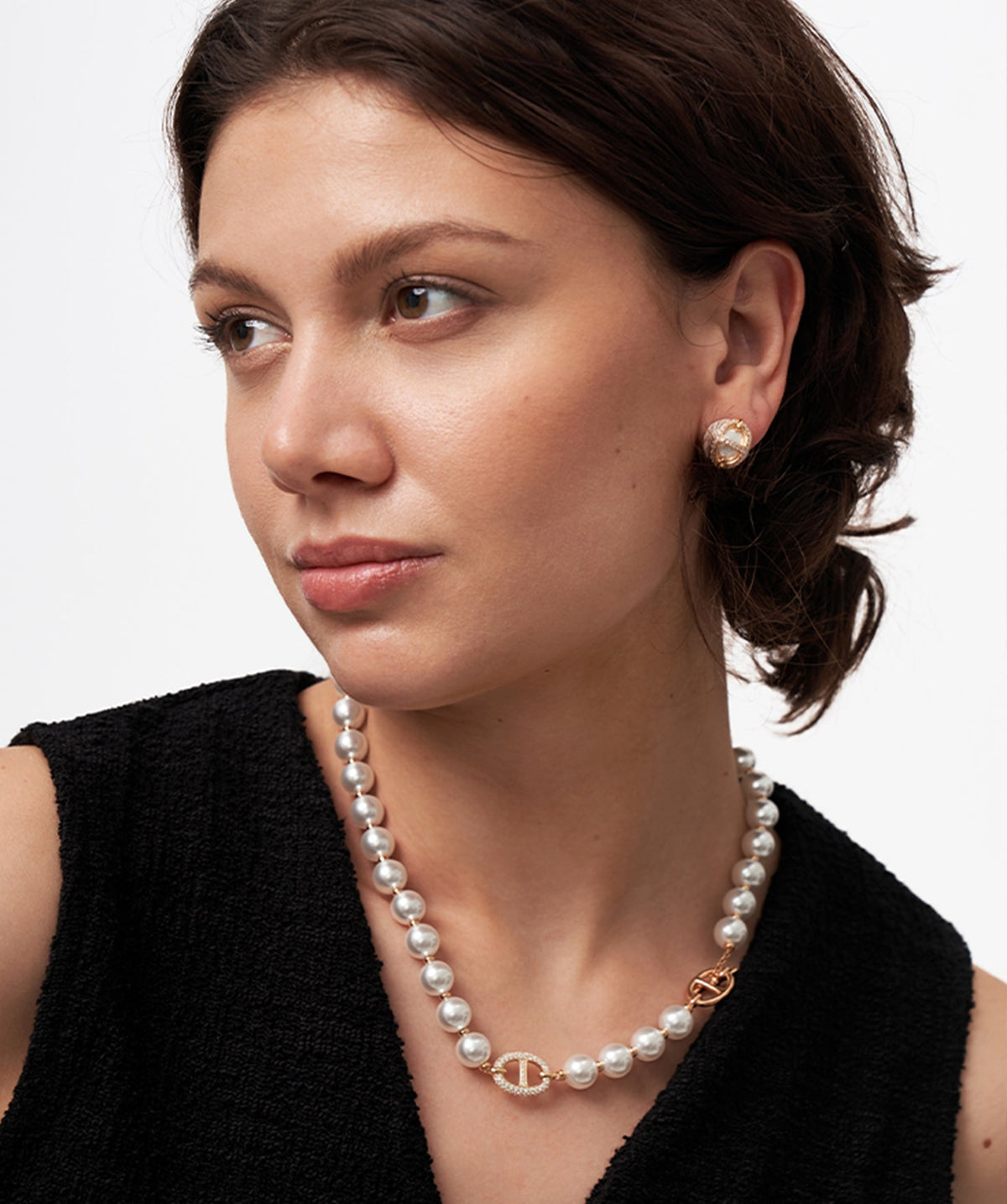 Vero Pearl Mariner Stud Earrings