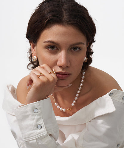 Vero Pearl Mariner Stud Earrings